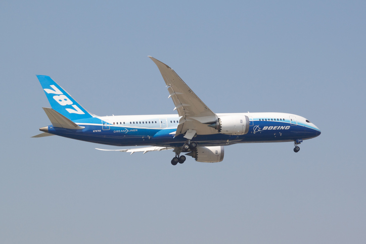 Boeing 787 airliner in flight